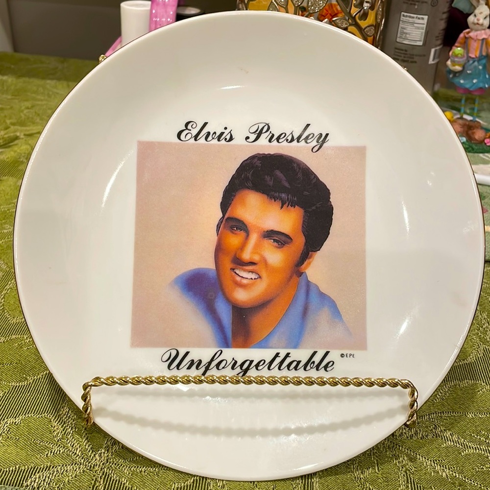 Elvis Presley Unforgettable Plate